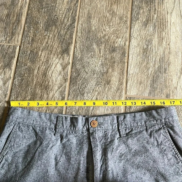 J. Crew Factory Gramercy 9” shorts Gray Chambray 46251 Men’s Size 34 Flat front - Picture 4 of 10